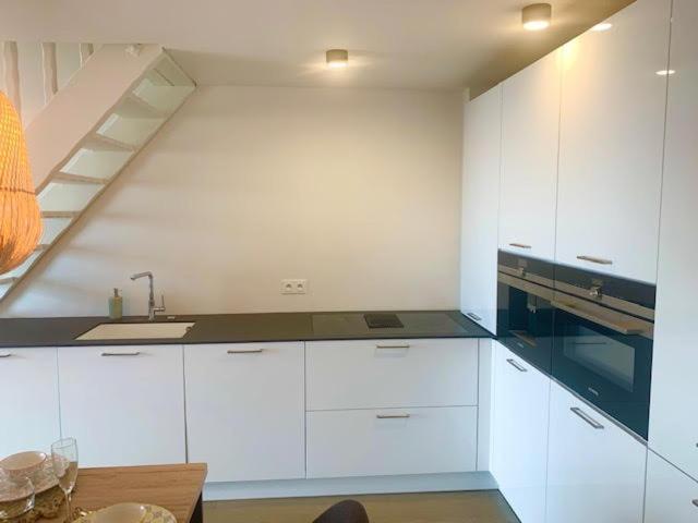 La Belle Vue-charming Duplex With Sea View, 50 Meters From And Private Parking Apartment Saint-Raphaël
