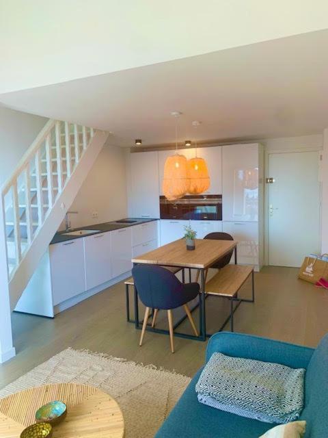 La Belle Vue-charming Duplex With Sea View, 50 Meters From And Private Parking * Saint-Raphaël