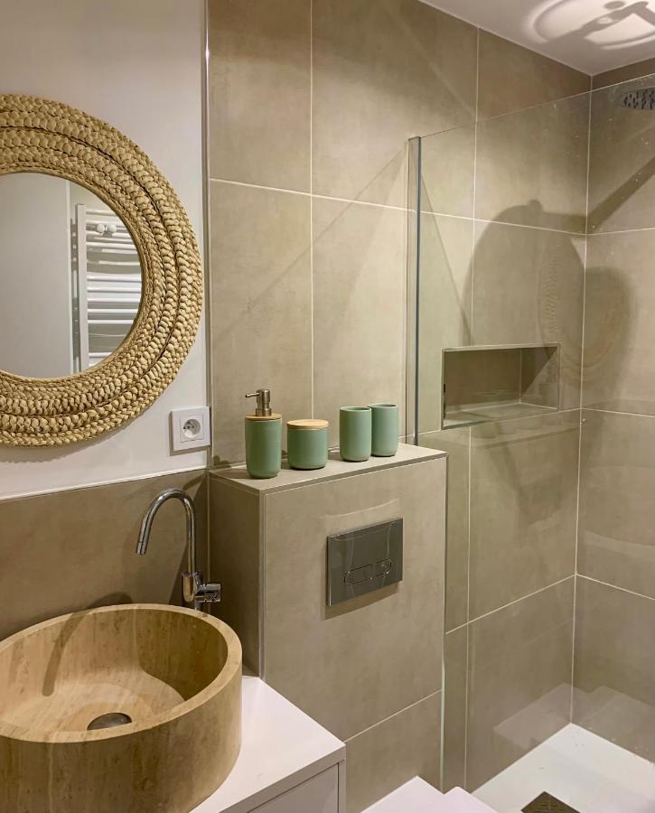 Appartement La Belle Vue-charming Duplex With Sea View, 50 Meters From And Private Parking Saint-Raphaël
